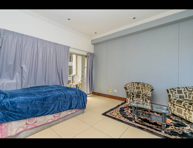 1 BEDROOM APARTMENT FOR SALE IN UMHLANGA RIDGE